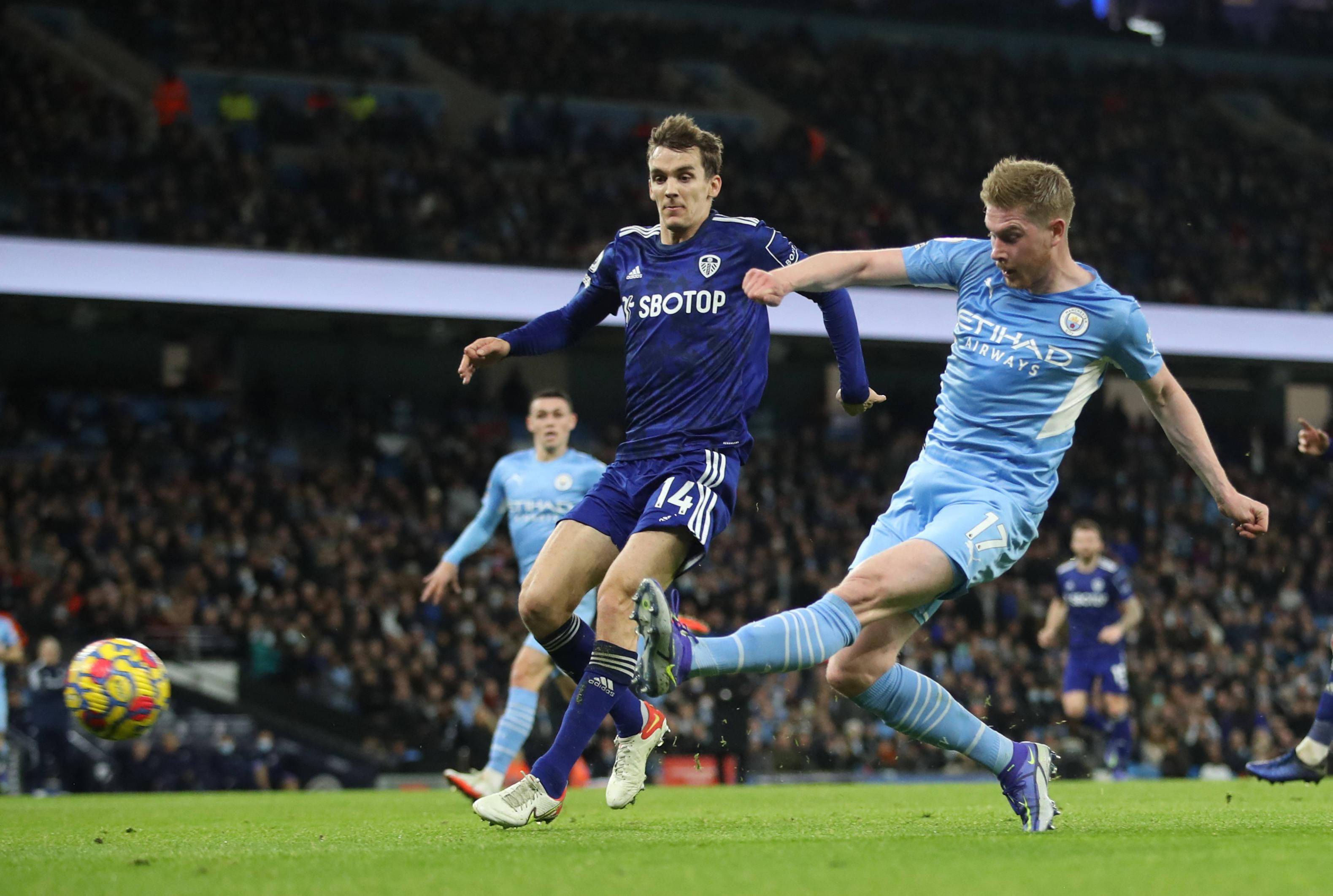 国足球吸引 国足球吸引